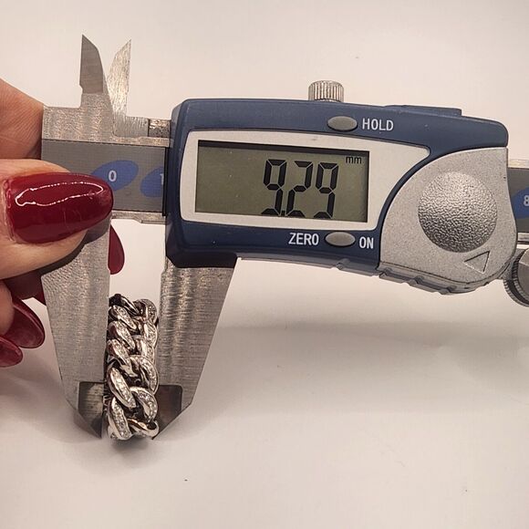 10k White Gold Diamond Icing Flexible Ring - Picture 4 of 6